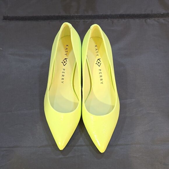 BRAND NEW KATY PERRY WOMEN'S THE GOLDEN PUMP - Picture 7 of 16